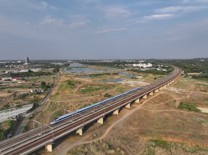 邵武鐵路最新消息2024,邵武鐵路最新消息2024，探秘小巷中的鐵路情懷與隱藏美食